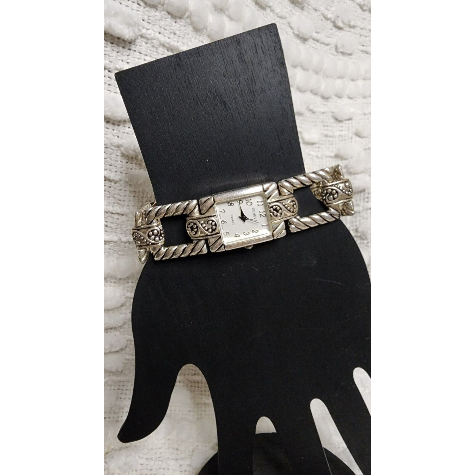 Rare Geneva Womens Quartz Square Face Silvertone Bracelet Link Band Watch Vguc